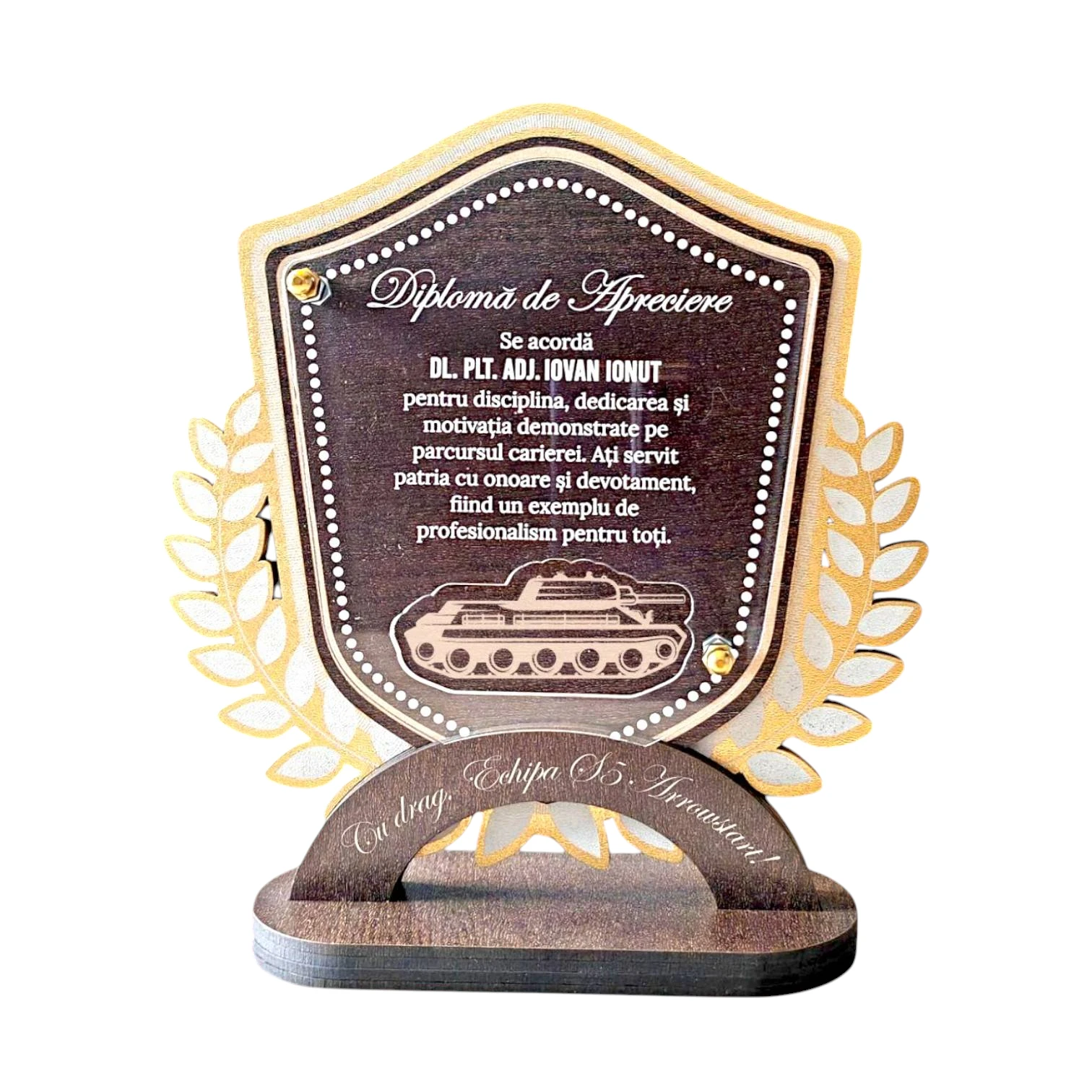 Trofeu Personalizat – Cadou pentru pensionare in armata